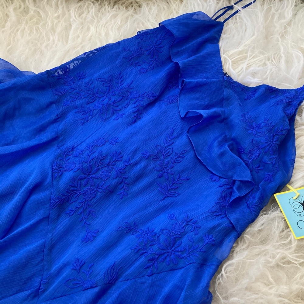 CECE CASCADE RUFFLE EMBROIDERED SHIFT DRESS - Picture 5 of 8